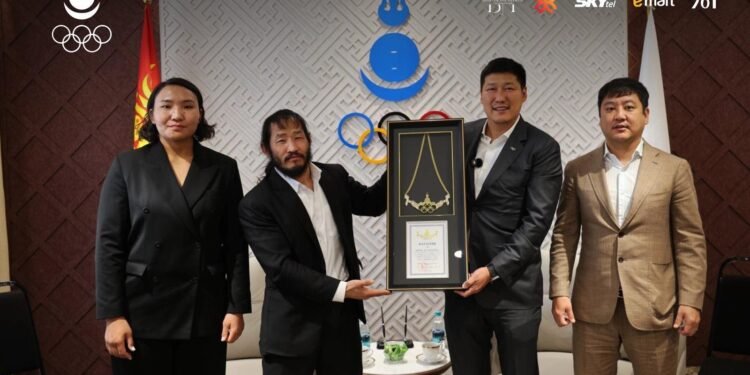 “Physical Asia”-д оролцсон Монголын баг, тамирчдад “Алтан од” одон гардуулав