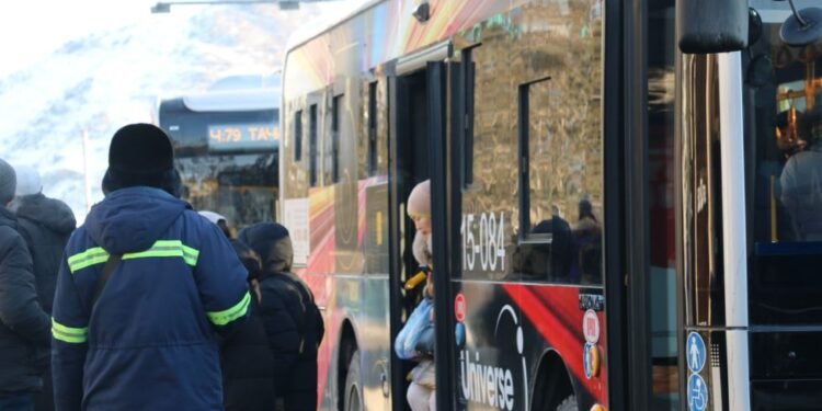 Цахим төлбөрийн систем нэвтрүүлснээр нийтийн тээврийн орлого 69 хувиар өсжээ