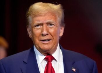 Politico: Фицо Трампын ‘сэтгэл зүйн байдалд’ санаа зовж байна