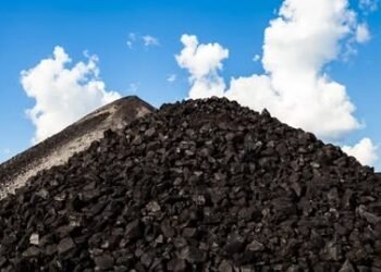 Рекорд экспорт, агшсан орлого: Монголын нүүрсний салбарын парадокс