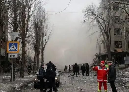 ОХУ Харьковт цохилт өгөв: Хот болон мужийн 80 хувь нь цахилгаангүй болжээ