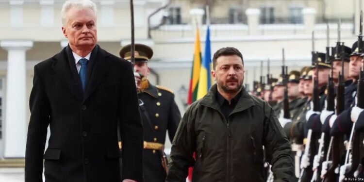 Зеленский: ОХУ Беларусь улсыг ашиглан, Европт заналхийлж байна