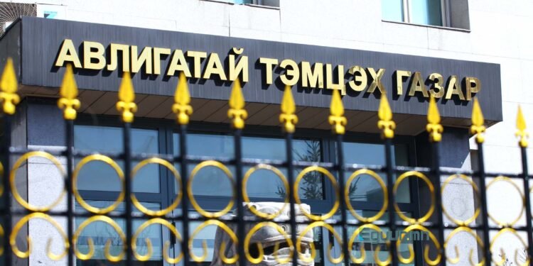 Д.Бямбасүрэнгийн гэр, ажлын байранд нэгжлэг хийж, их хэмжээний валют, бэлэн мөнгө хураан авчээ