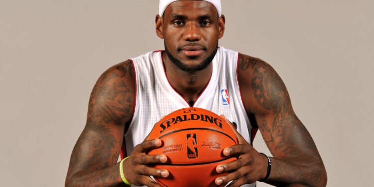 Леброн Жеймс 75 дахь удаагийн “All star”-ын гараанд гарахгүй