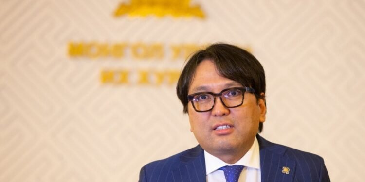 Т.Доржханд: Айдас, шантаажид автдаг хүн би биш