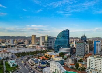 Хотын хөгжил бульдозероор биш, хүний эрхээр хэмжигдэнэ