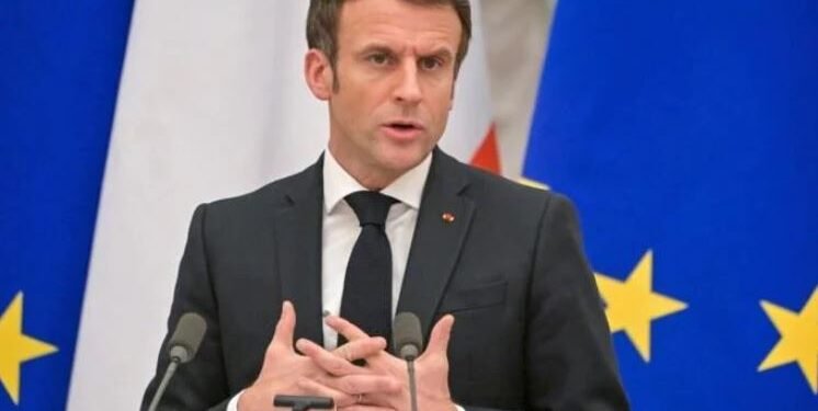 Филиппо: Макрон үнэхээр галзуурсан байна