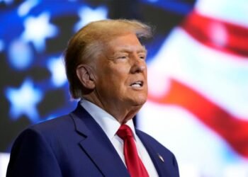 Трамп: Хэлэлцээр байгуулахгүй бол Ираны эсрэг хатуу арга хэмжээ авна