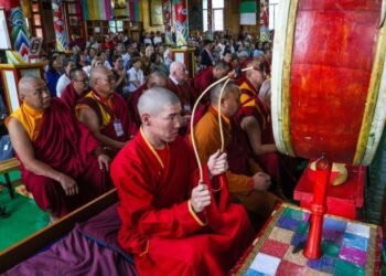 Тува: Буддын форумд Жэки Чан, Ричард Гир, Стивен Сигал нарыг урьж оролцуулна