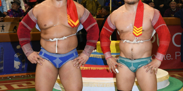 О.Хангай аварга түрүүлж, Б.Зоригтбаатар харцага үзүүрлэв