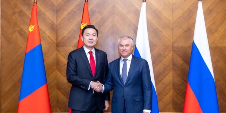 АЙЛЧЛАЛ: Н.Учрал, В.В.Володин нар албан ёсны хэлэлцээ хийв