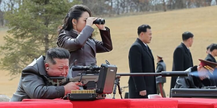 Мэргэн буудагчийн винтовтой зургууд: Залгамжлагчийн дохио юу?