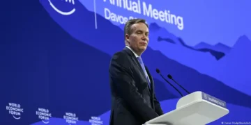 Эпштейний хэрэг: Дэлхийн эдийн засгийн форумын дарга огцорлоо