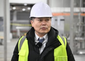 Х.Нямбаатар: Ирэх жил 450 мянга орчим хүүхдэд сүү өгөхийг зорьж байна