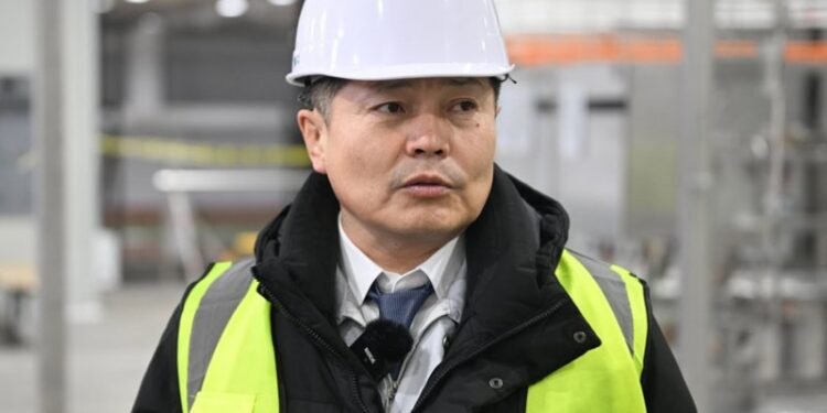 Х.Нямбаатар: Ирэх жил 450 мянга орчим хүүхдэд сүү өгөхийг зорьж байна