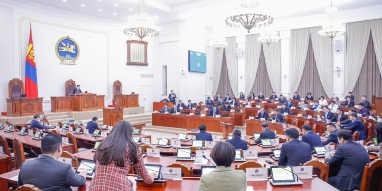 УИХ: Хаврын чуулганыг ирэх сарын 15-нд нээж, нийт 27 хууль, тогтоолын төсөл хэлэлцэнэ