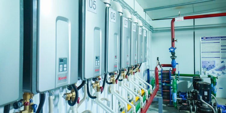 Нийслэлийн ерөнхий боловсролын 122 дугаар сургууль хийн халаагуурт шилжлээ