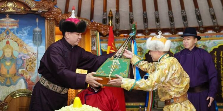 Төрийн хан хуурчаар МУСТА, ерөөлч, магтаалч Ц.Соёл-Эрдэнийг томилов