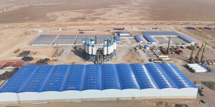 Гашуунсухайт-Ганцмод боомтыг холбох төмөр зам 2027 онд ашиглалтад орно