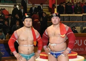 Б.Зоригтбаатар харцага түрүүлж, С.Сүхбат заан үзүүрлэв