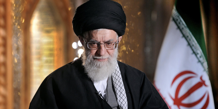 Трамп: Ираны дээд удирдагч Аятолла Али Хаменейг хөнөөсөн