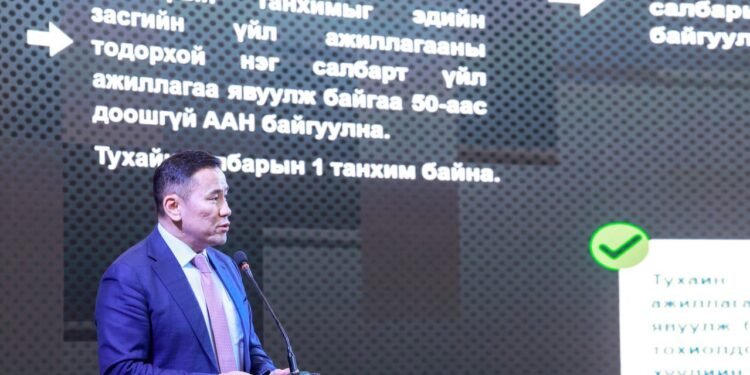 Ажлын хэсгийн гишүүд бизнес эрхлэгчдийн төлөөлөлтэй уулзлаа