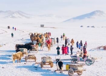 ЦАГ АГААР: Ихэнх нутгаар өдөртөө бага зэрэг дулаарна