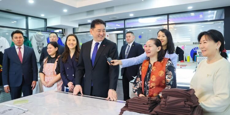 “Цагаан алт” хөтөлбөрийн хүрээнд өрхийн үйлдвэрлэлийг бүх талаар дэмжинэ