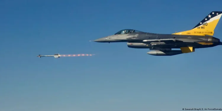 АНУ Ирантай дайтахад зэвсэг дутах эрсдэлтэй юу? Трамп бухимдаж байна