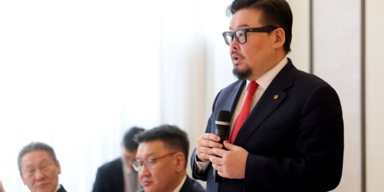 Г.Занданшатар: Ноос, ноолуурын салбарыг бодлогоор дэмжинэ