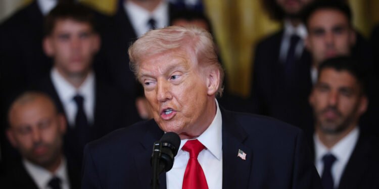 Трамп: Иран дахь дайн бараг дууссан