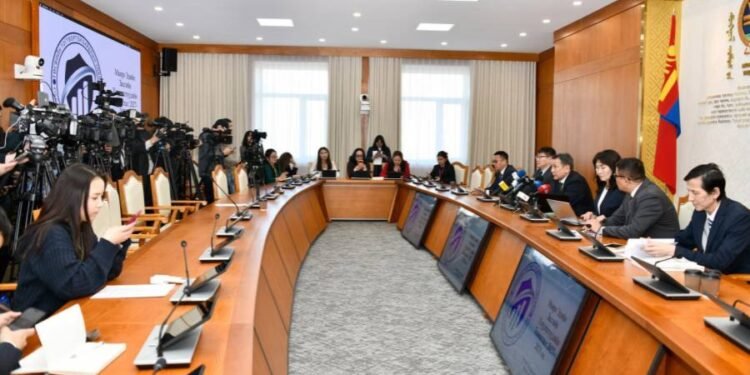 ТТБЗ: Нүүрсний зах зээл, экспортын орлогын тогтворгүй байдалд анхаарах шаардлагатай