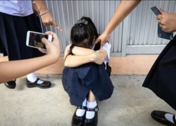 Үе тэнгийнхнээ дээрэлхсэн гэх найман сурагчид холбогдох хэргийг прокурорт шилжүүлжээ