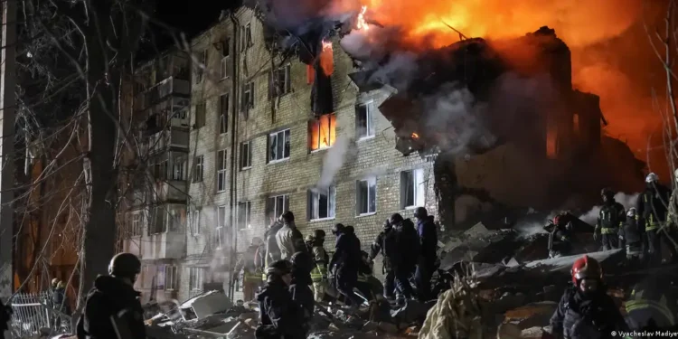 ОХУ Харьковт өргөн цар хүрээтэй цохилт өгч, 11 хүн амиа алджээ