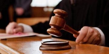 Мөрийтэй тоглоом зохион байгуулсан, мөнгө угаасан хэргүүдийг шүүхэд шилжүүлжээ