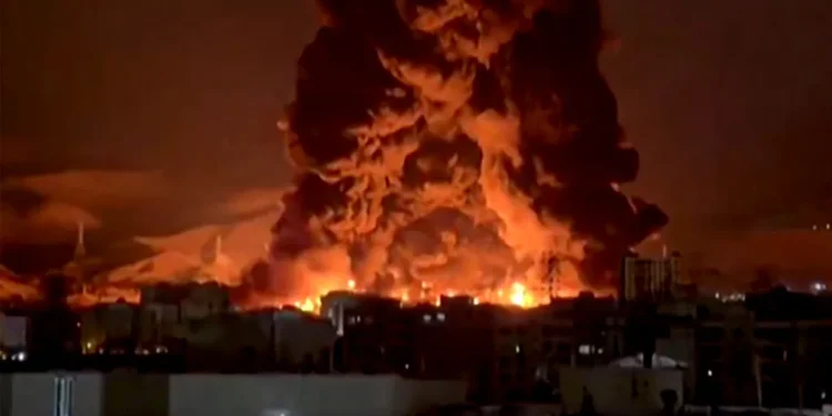 Дэлхийн төгсгөл ойртож буй мэт санагдаж байна гэжээ