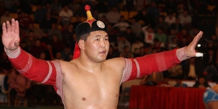 Наурызын барилдаанд зодоглох бөхчүүд