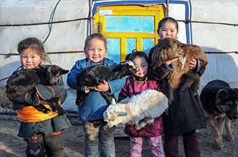 ЦАГ АГААР: Баруун болон төвийн аймгуудын нутгаар хур тунадас орно