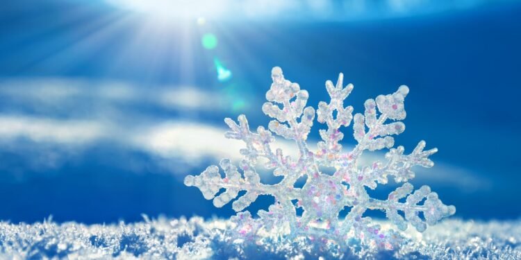 ЦАГ АГААР: Алтай, Хангай, Хөвсгөлийн уулархаг нутгаар цас орж, цасаар шуурна