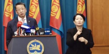 ЗГ: Нэмэгдлээр багш нарын үндсэн цалин ойролцоогоор 2.4 сая төгрөг болно