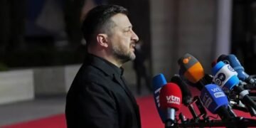 Зеленский ОХУ-ын ‘цөмийн терроризм’-ыг зогсоохыг уриалав