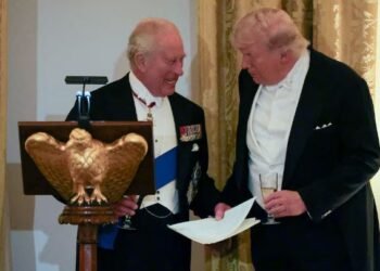 АЙЛЧЛАЛ: Их Британи АНУ-тай харилцаагаа засах урт хугацааны бодлого баримталж байна