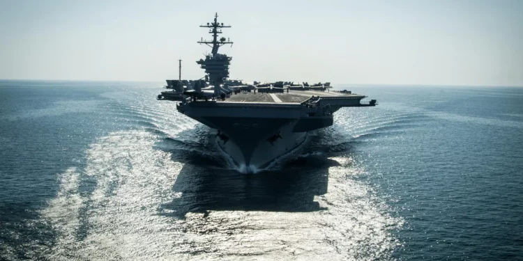 АНУ Ираныг бүслэх ажиллагаанд 15-аас дээш цэргийн хөлөг дайчилжээ