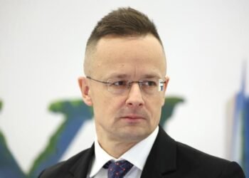 Сийярто: Оростой харилцаа тогтоосондоо харамсдаггүй