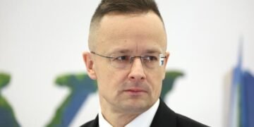 Сийярто: Оростой харилцаа тогтоосондоо харамсдаггүй