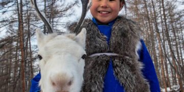 ЦАГ АГААР: Дархадын хотгор, Хэнтийн уулсаар ялимгүй цас орно