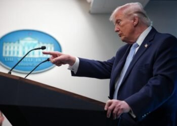 “Хараал идсэн хоолойгоо нээ!”: Ираны эсрэг дайнд АНУ уур хилэнгээ барж, нөлөө, нэр хүндээ алдаж байна