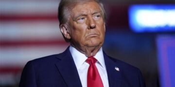 Трамп “Ираны эсрэг цэргийн ажиллагааг дахин эхлүүлэхэд бэлэн” гэж мэдэгдэв