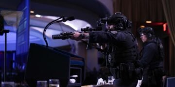 Трамп амьд, буудсан этгээд баривчлагдсан: Хэргийн эргэн тойронд