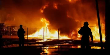 ОХУ Украинд олон зуун дрон, пуужингаар томоохон цохилт өгч, 18 хүн амь үрэгджээ